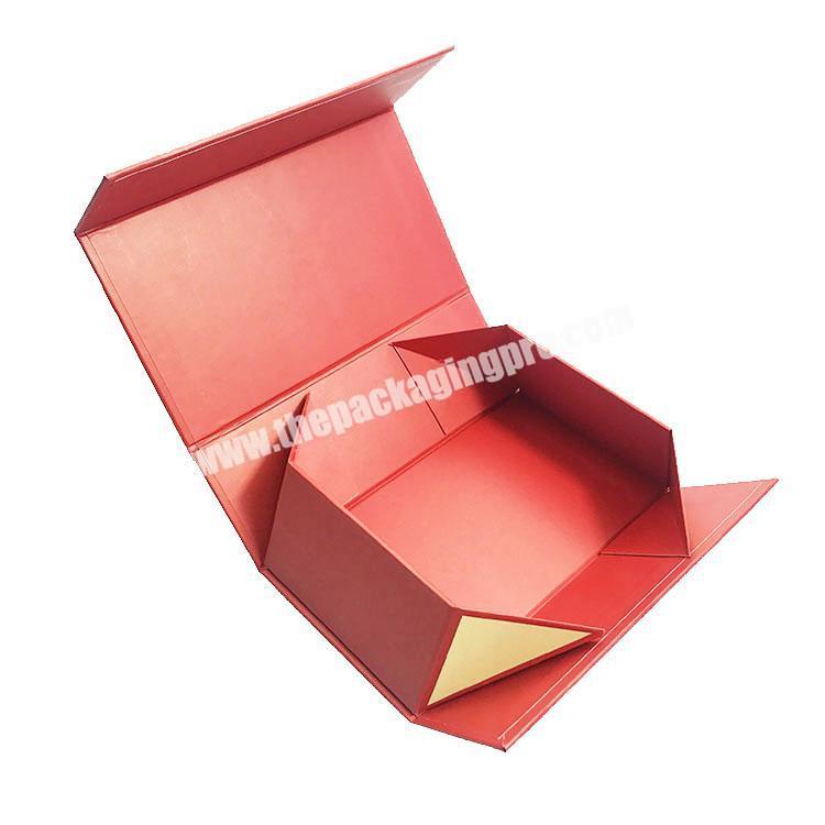 Custom Gift boxes Wholesale Magnetic red color folding gift box with magnet