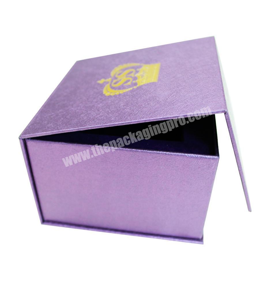 Custom hot foil logo printing luxury magnetic closure velvet flower box