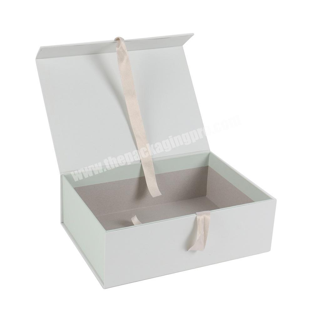 custom jewelry foldable magnetic gift box grey with ribbon