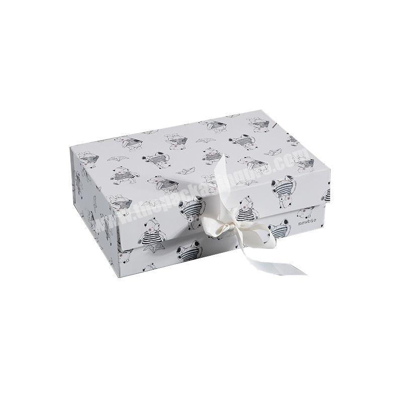 Custom logo foldable packing box with magnetic closure and ribbon packaging for clothing