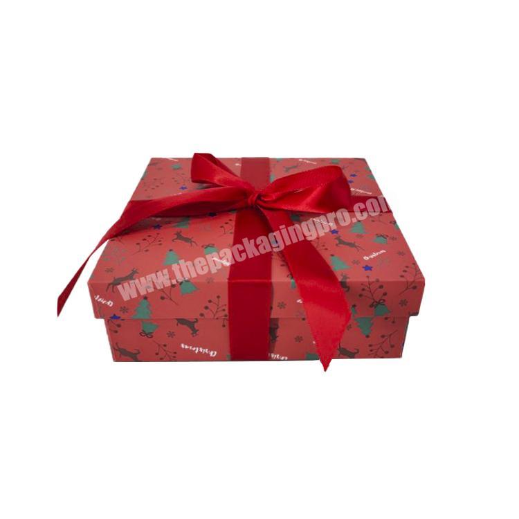 Custom logo lid and base Hard cardboard Christmas gift red packaging boxes with fixed ribbon