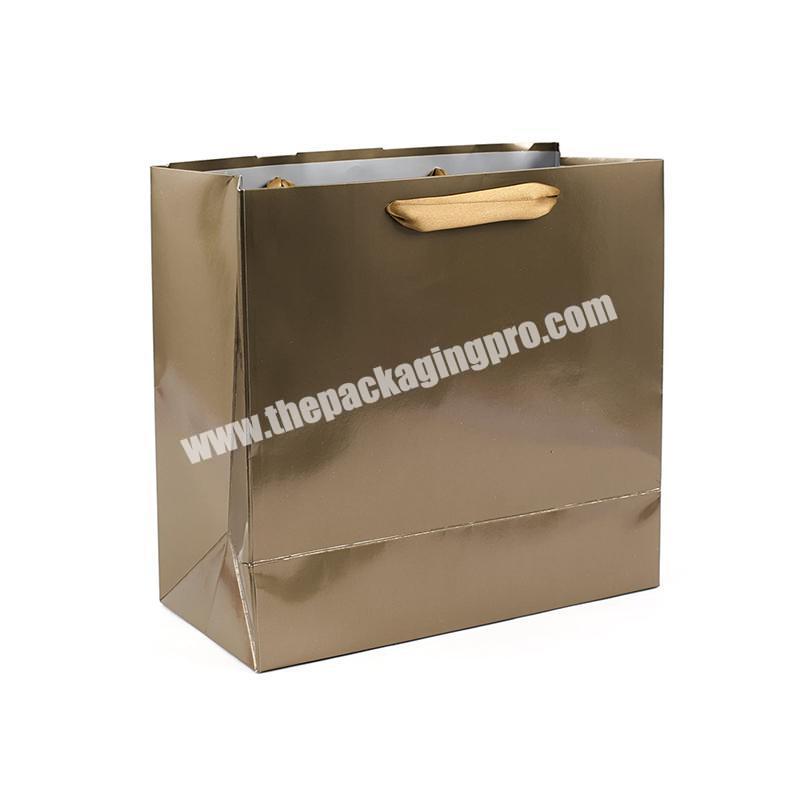 Custom Logo Printing Exquisite Luxury Fashion Gift Paper Bag with Embossed logo