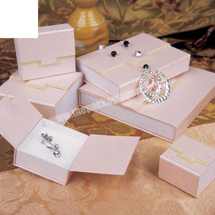 Custom Logo Printing Luxury High Quality Jewelry Bracelet Ring  Packaging Box Paper With Velvet