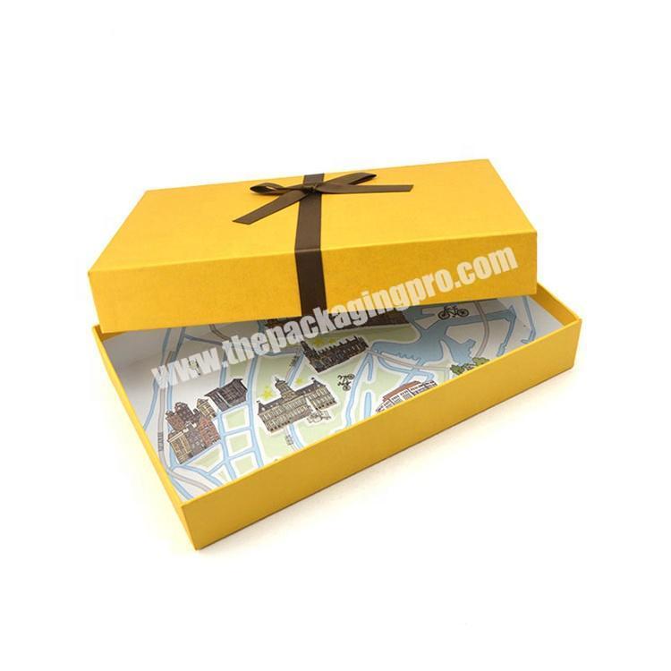 Custom logo sweet food packaging gift box with ribbon
