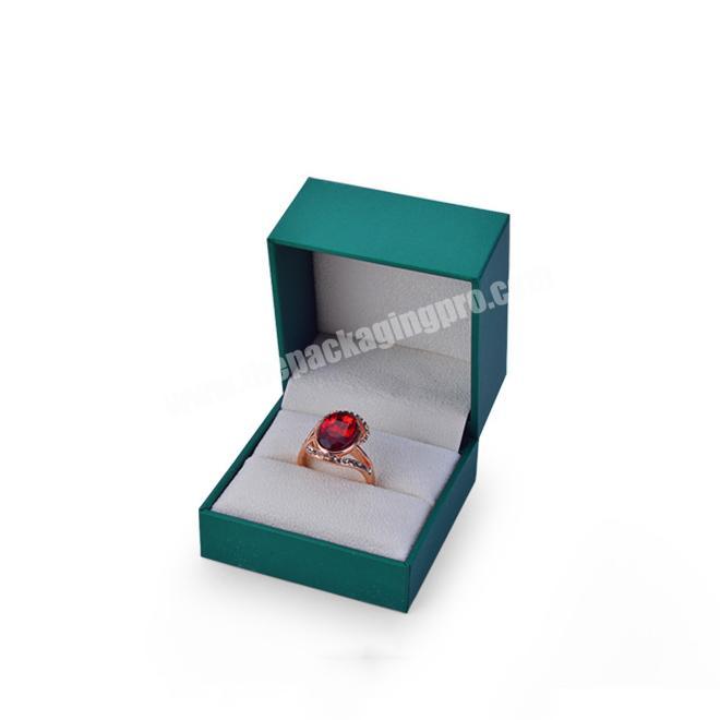 Custom luxury velvet insert jewelry packaging boxes for ring