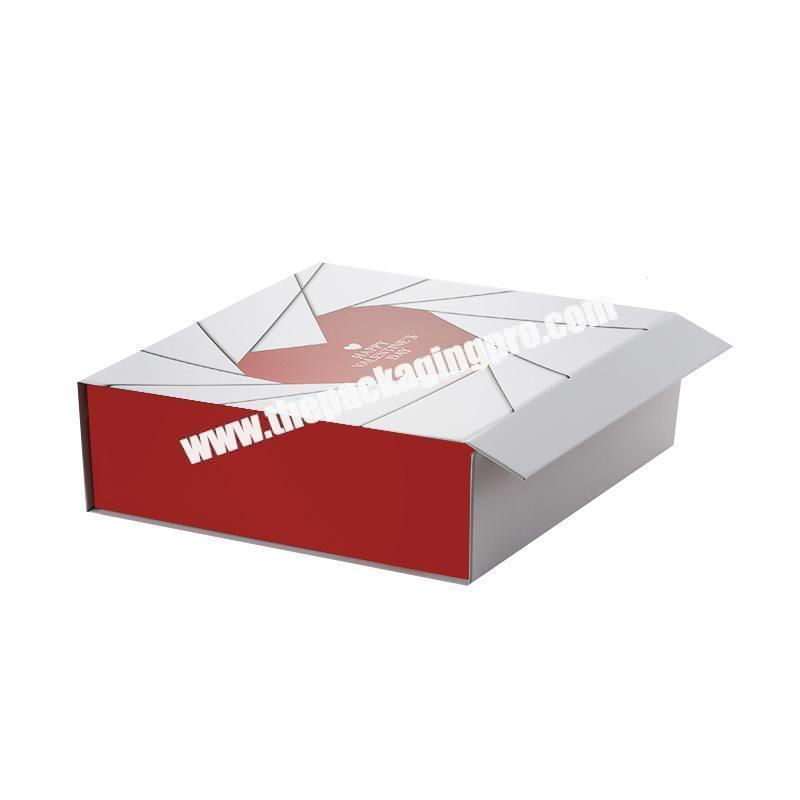 Custom magnetic flap closure cardboard rigid gift wrapping box wholesale