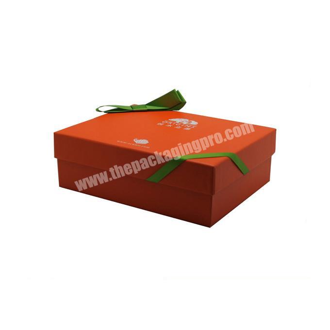 Custom paper pink magnetic gift box