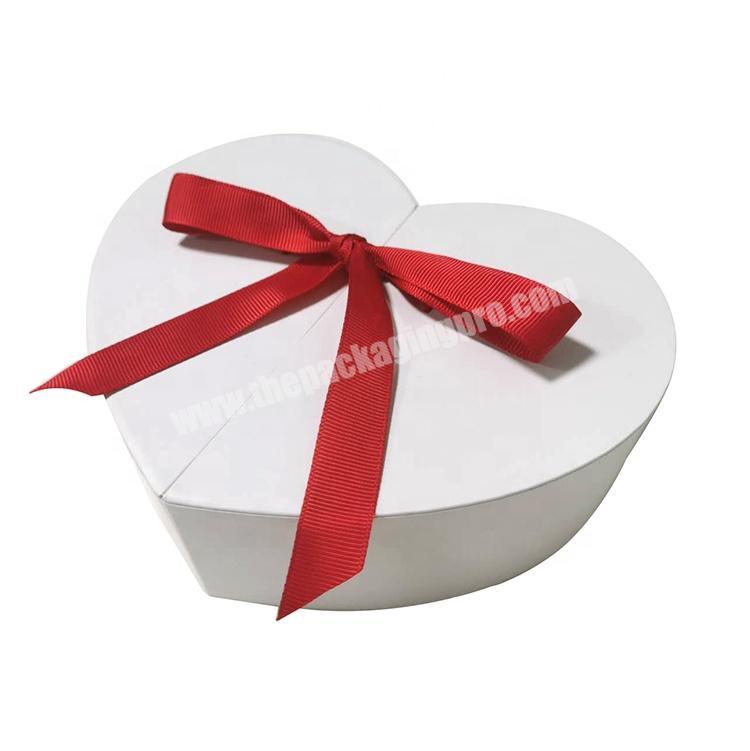 Custom Printing Cardboard Paper Packaging Heart Shaped Wedding Sweet Candy Chocolate Gift Box