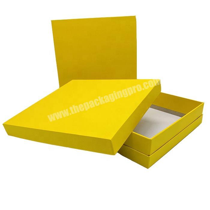 Custom printing hardboard lid and bottom paper packaging gift box with gold foil