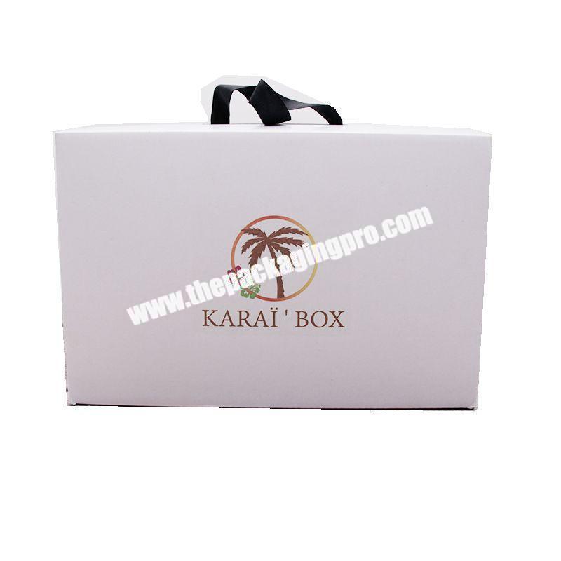 Custom Printing Luxury Shoe Packaging White Corrugated Gift Bag and Box Design with Logo