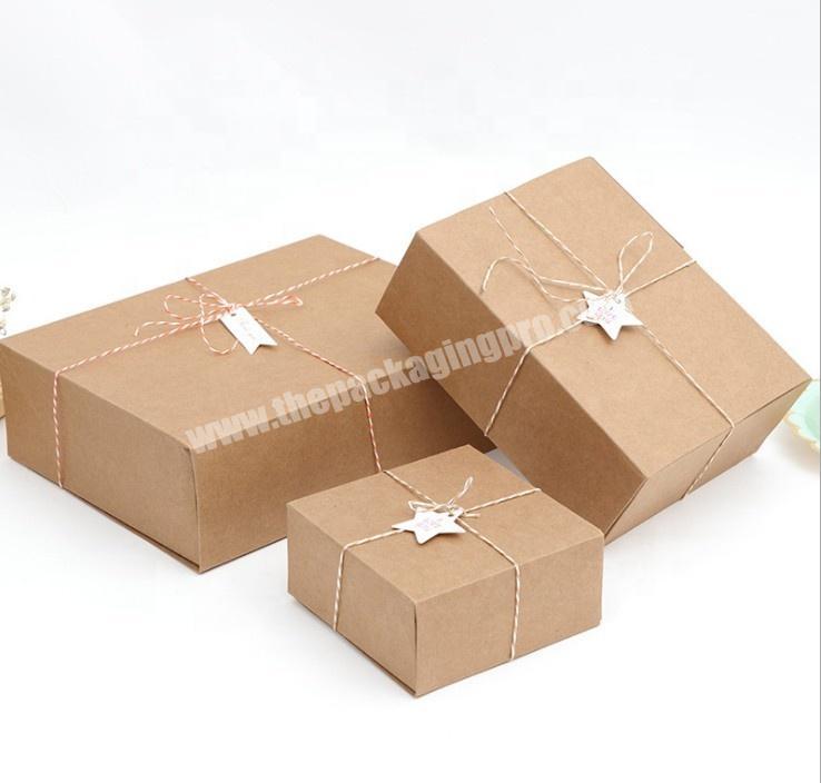 Custom Recyclable creative kraft gift box for baby clothes socks and mans underwear packaging box design