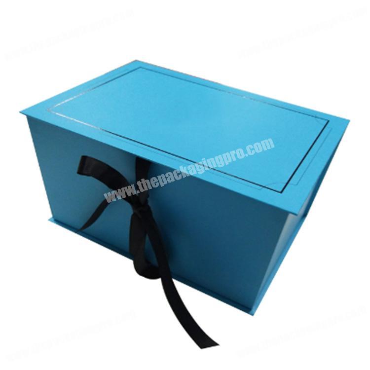 Custom simple multi-purpose magnetic closure gift box with ribbon