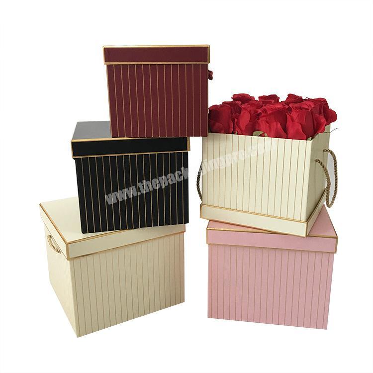 Custom Style Design Luxury Valentine's Day Surprise Flower Gift Box with Handles