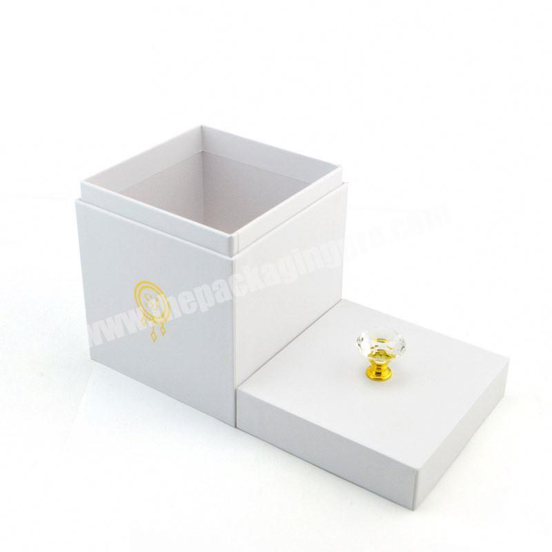 Custom White Color Luxury Candle Box Packaging With Gold Crystal Handle