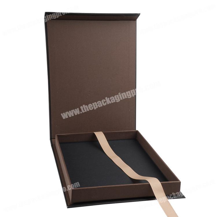 Customised High Quality Printing Color Cardboard Flip Top Magnetic Ribbon Closure Photograph Gift Box