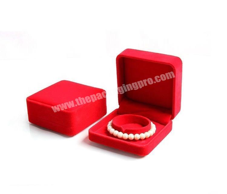 Customizable Low Moq Fashion Elegant Package Red Multi-Purpose High Grade Plush Bangle Boxes Display Wedding Jewelry Box