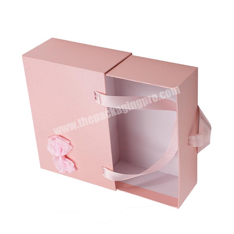 Customize paper box with handle custom made cardboard gift ribbon closure