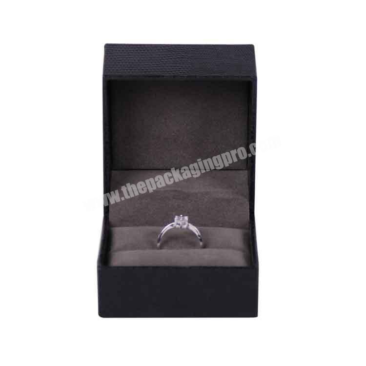 Customized branded faux leather empty ring box for jewelry boxes packaging