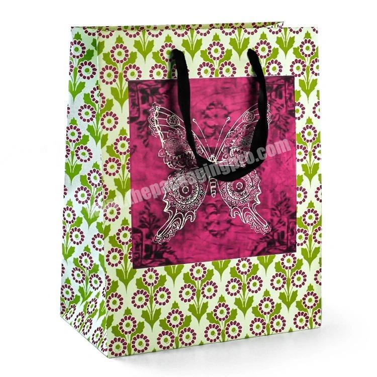 Customized Color Printed Luxury Gift Paper Bag With Die Cut Handle