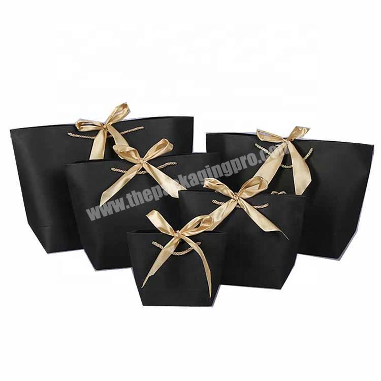 Customized Gold Handle Paper Tote Shopping Bags For Pajamas Clothes