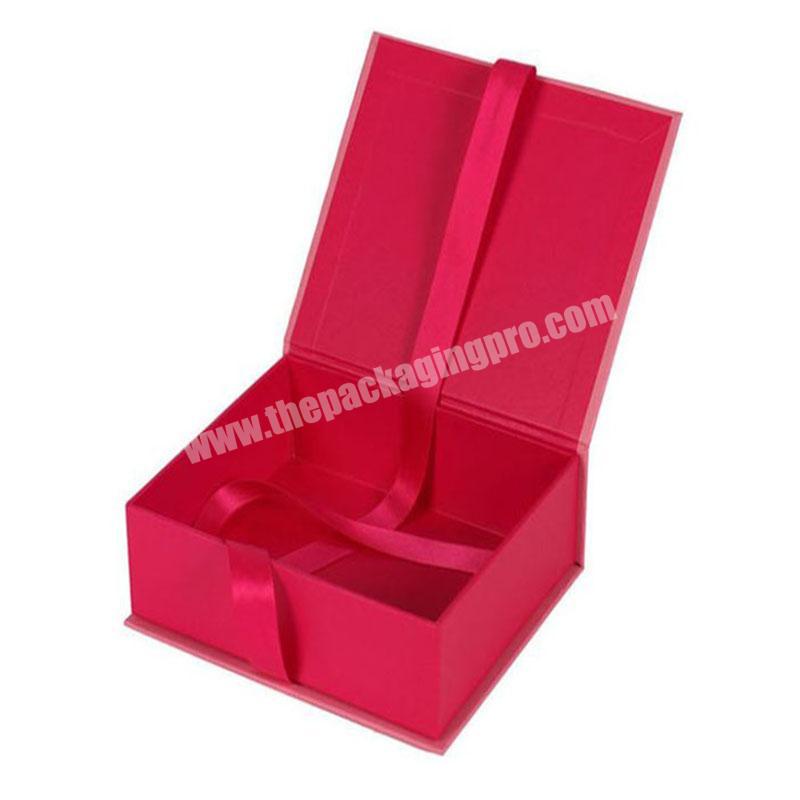 Customized logo elegant rigid cardboard bright red gift packaging boxes with silk ribbon