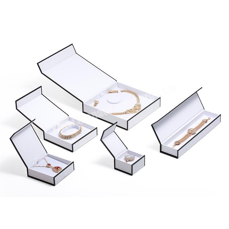 Customized Logo Luxury Jewelry Packaging Cardboard Paper Box With Silver Hot Stamping Logo
