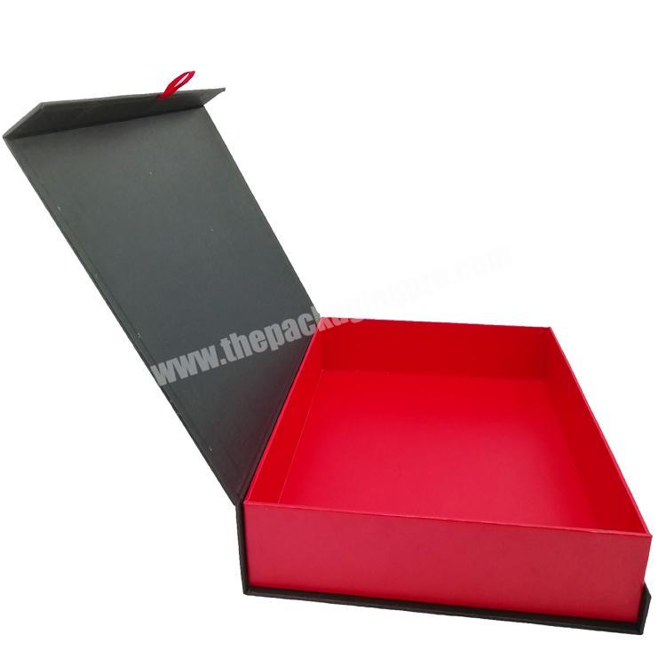 Customized luxury gold foil stamping rigid paper packaging boxes colored flip top magnetic closure perfume gift box