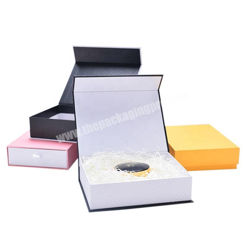 Customized Printed Magnetic Lid Makeup Gift Cosmetic Set Packaging Boxes With Plastic Insert Tray