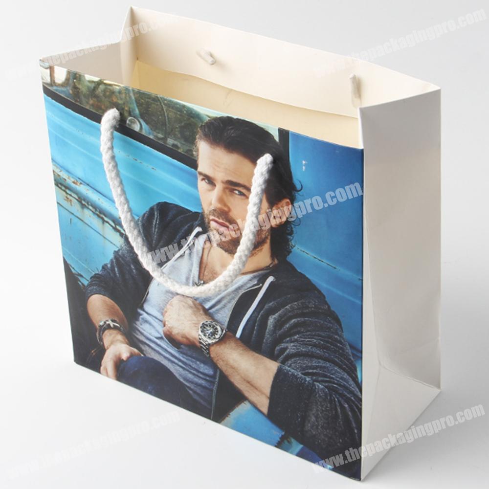 customized printing wholesale paper shopping bag for clothing