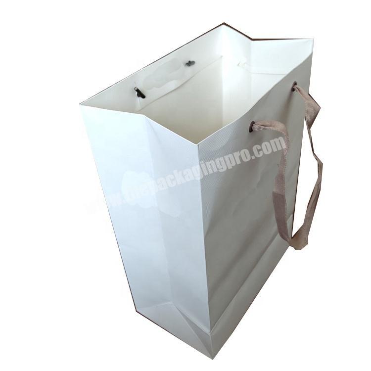 Custpm printed white cardboard paper bag for shoes with cheap price
