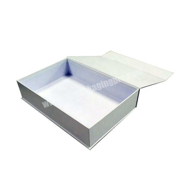 Decorative Paper Packaging Clamshell Baby Socks Blanket Clothing Clothes Gift Box with Magnetic Closure
