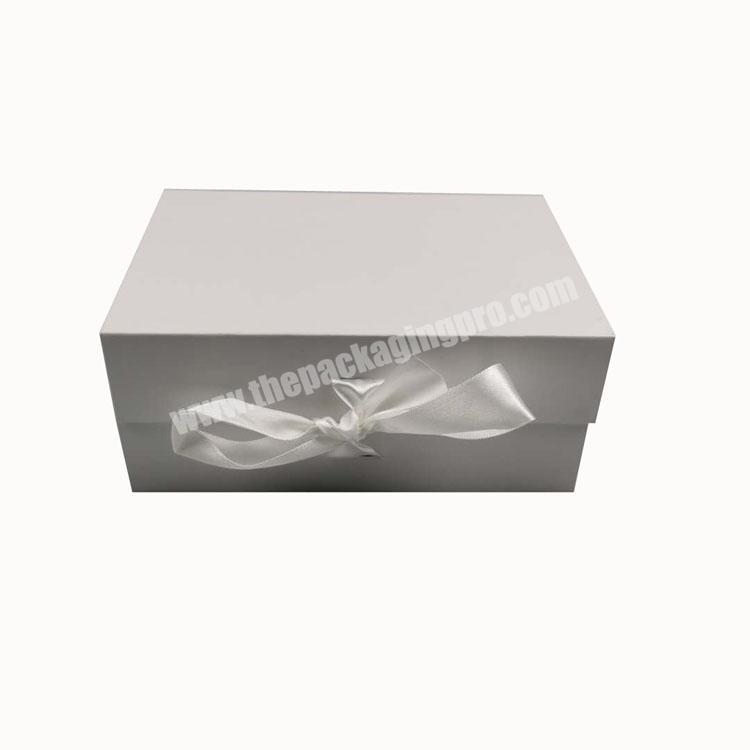 ECO friendly cardboard foldable gift box flower box with magnetic and ribbons