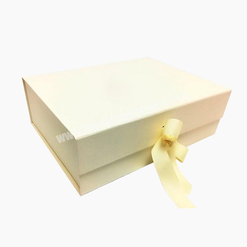 Elegant luxury ivory color large bridesmaid gift box