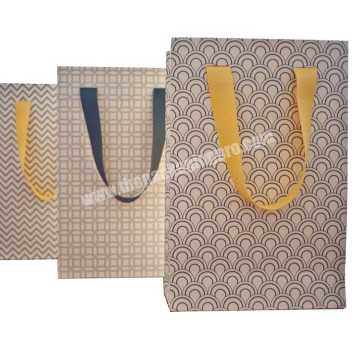 Factory Price Custom paper gift bags wholesale economic paper bag