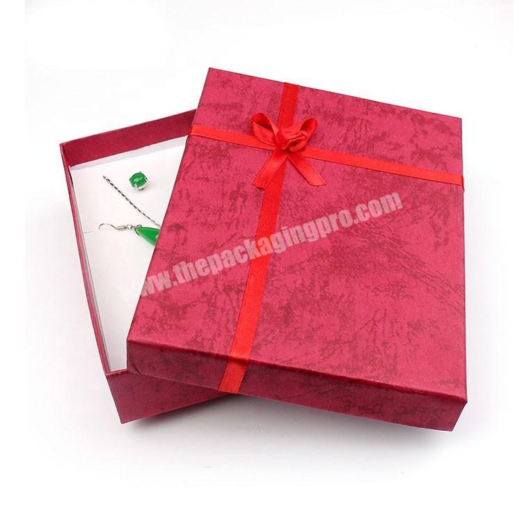Factory Price Fashion Lid And Base Box Customized Pattern Gift Box