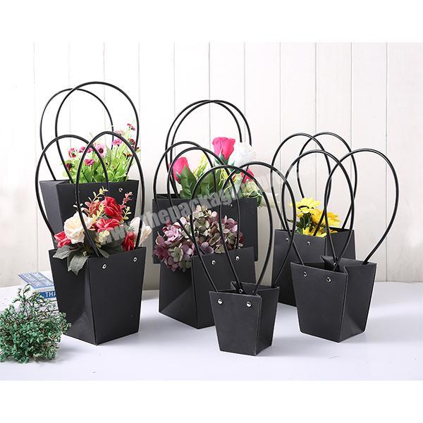 Factory Price Kraft Paper Flower Packaging Box Gift Paper Bag with Handle