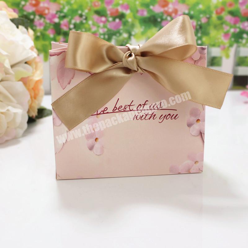 Factory wholesale personalized fancy foldable gift box with ribbon