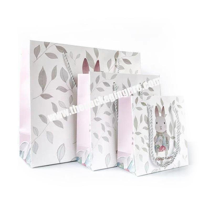 Fancy Design Printed Wedding Gift Paper Bags With Ribbon Handle