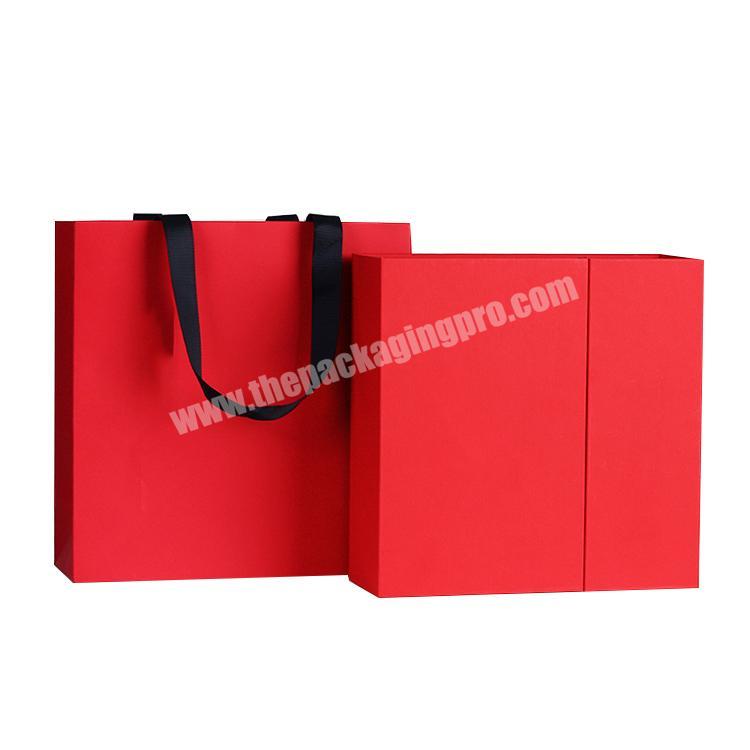 Fashion gold foil stamping design custom  paper wine bottle box with hand bag