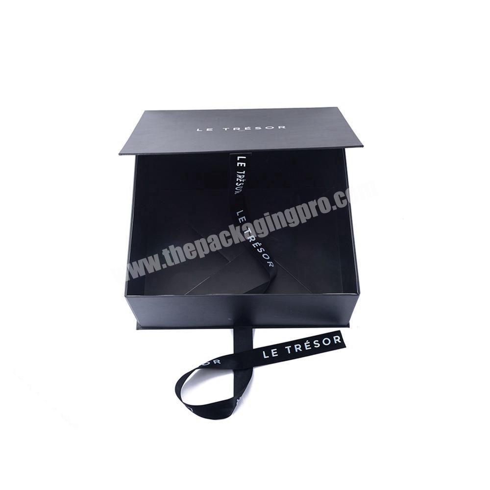 Flat Folding Cardboard Gift box Collapsible Magnetic Box Custom Magnetic Closure Foldable Boxes