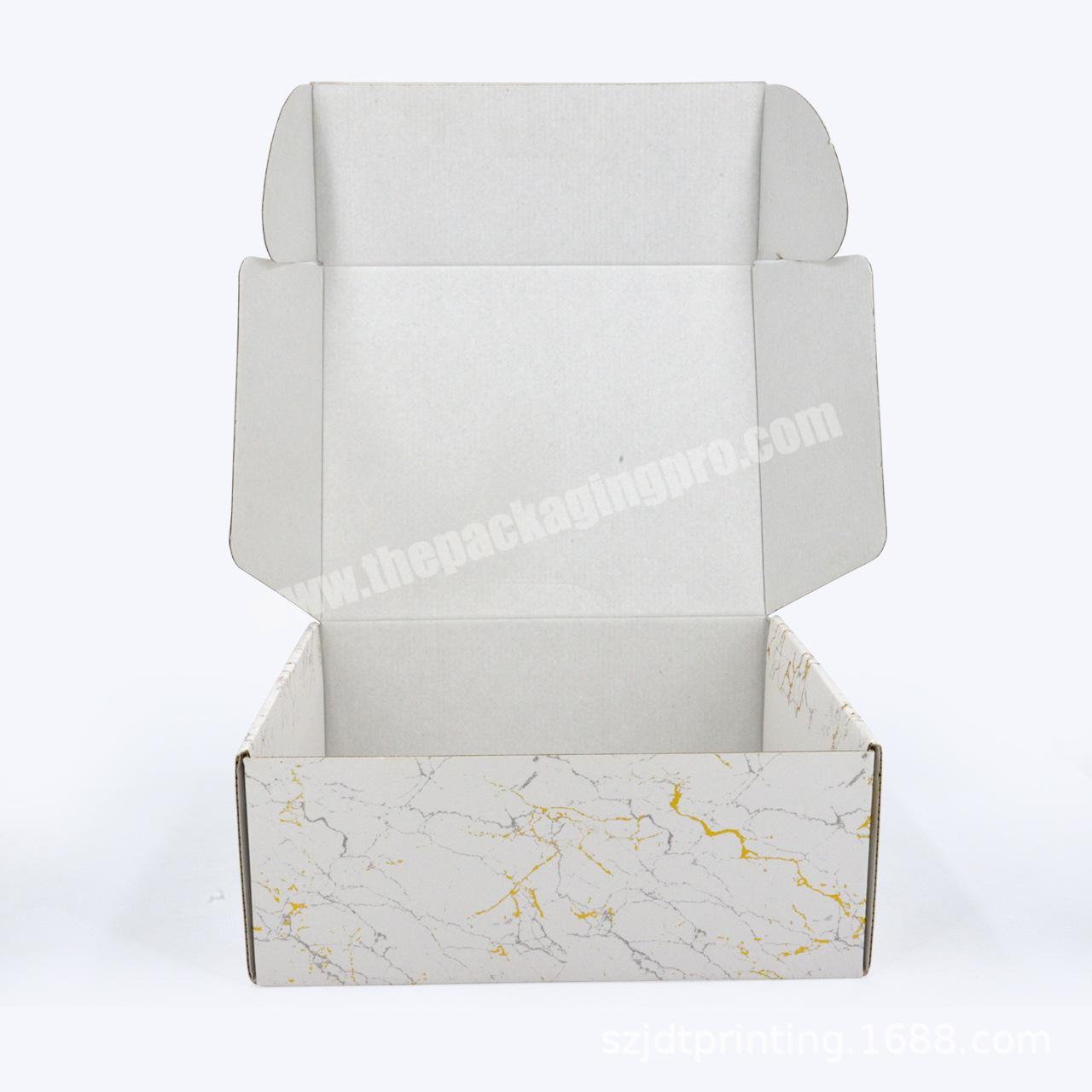 Free Design Logo Printed Kraft Paper 400g Cardboard 30 x 30cm White Gift Packing Boxes For Delivery