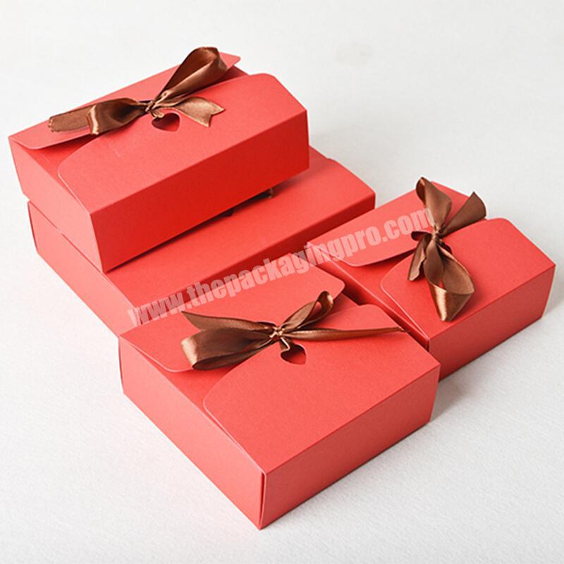 Free Sample Pillow Wedding Party Favor Paper Gift Box Candy Boxes Supply Accessories Favour Kraft Paper Gift Boxes With Ribbon