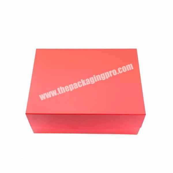 Get Your Own Designed Magnetic Closure Custom Boxes