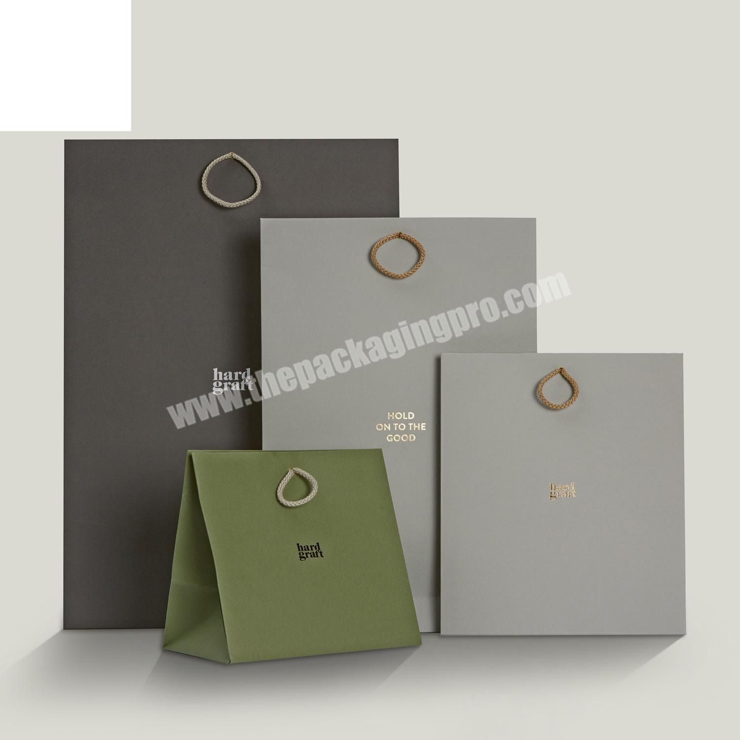 Gift Bags With Ribbon In Bulk Wholesale,Custom Wedding Luxury Paper Christmas Gift Bags With Logo