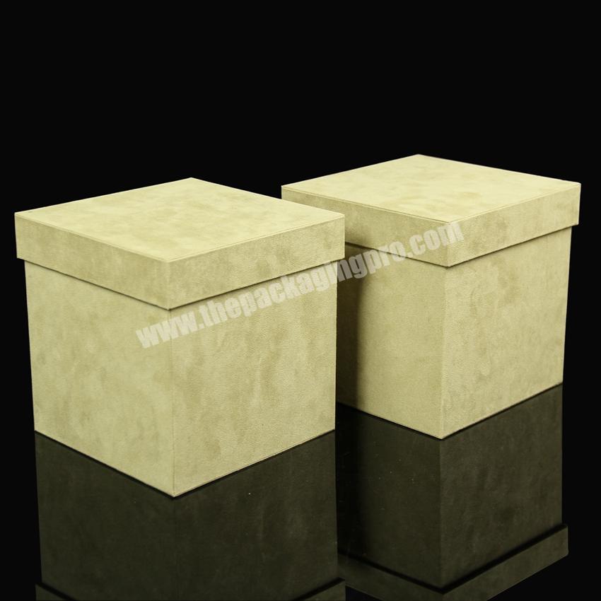 Gift box custom made wholesale velvet gift packaging boxes