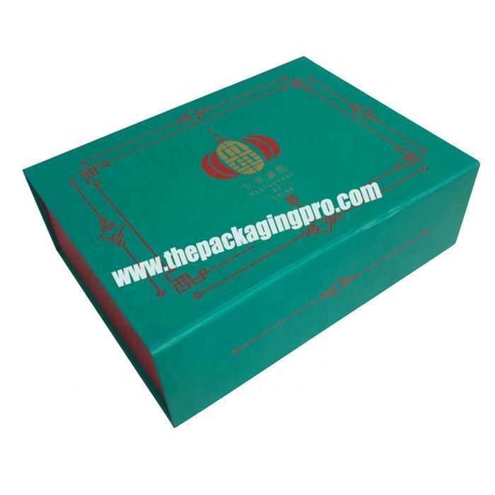 Glossy red collapsible paper gift box magnetic close box