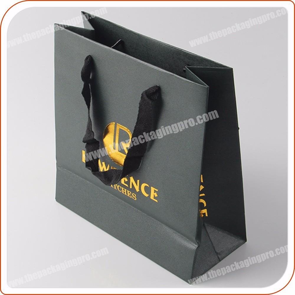 guangzhou manufacturer coated paper packing gift bag with logo