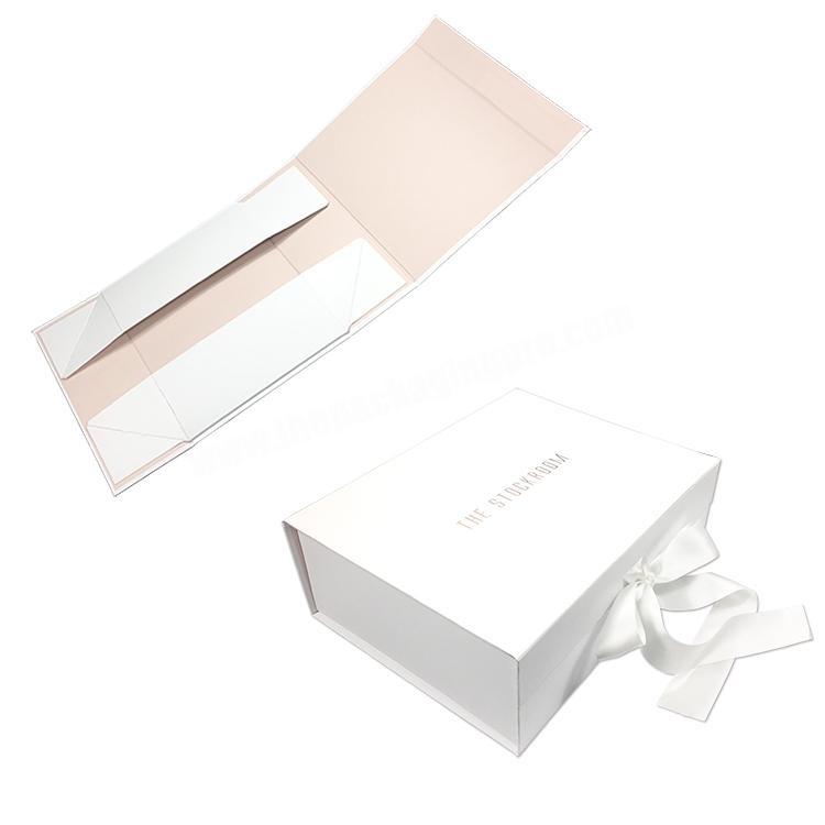 HC Packaging New Product Wholesale Custom White Magnetic Gift Boxes Fold Paper Box with ribbon tie