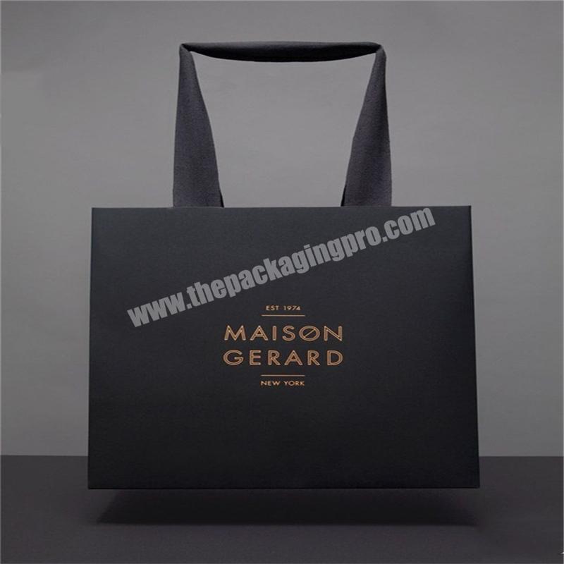 High quality custom black packaging paper bag for shopping