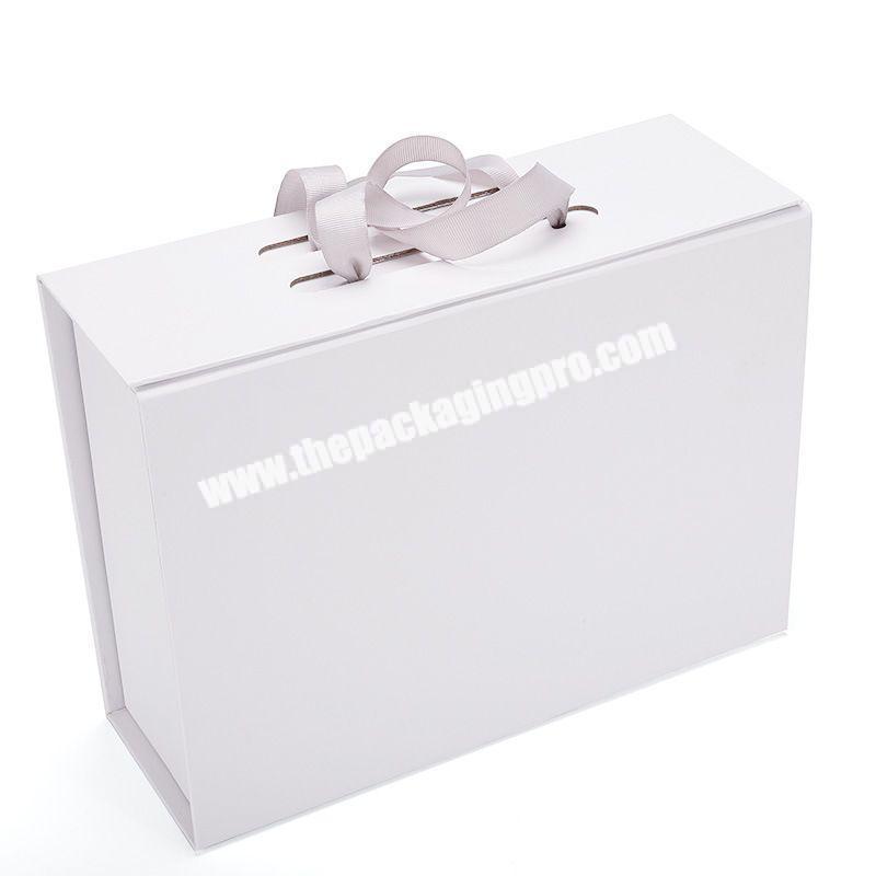 High Quality Custom Size And Logo Luxury Cardboard Box For Shoe Custom Floding Packaging For Shoe With Handles